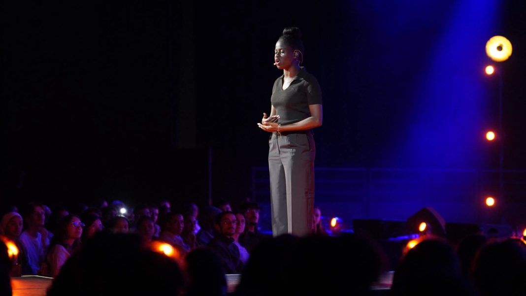 Abigaïl Alexandre : une Haïtienne fait rayonner Haïti en remportant le Concours International d’Éloquence Eloquentia Abigaïl Alexandre : une Haïtienne fait rayonner Haïti en remportant le Concours International d’Éloquence Eloquentia