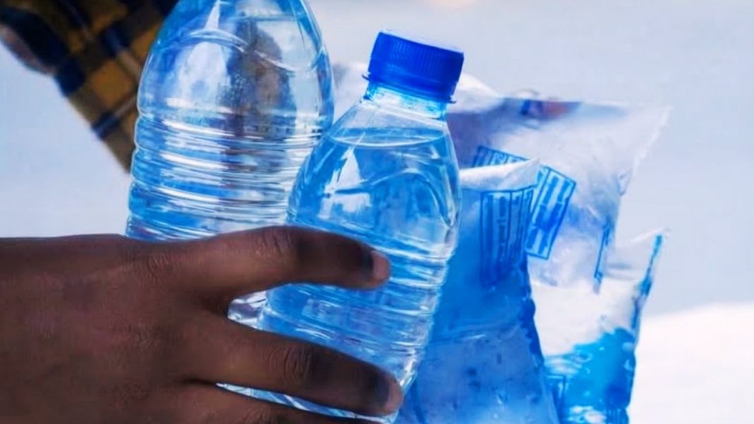 Le ministère du Commerce fixe un délai aux entreprises d’eau potable Le ministère du Commerce fixe un délai aux entreprises d’eau potable